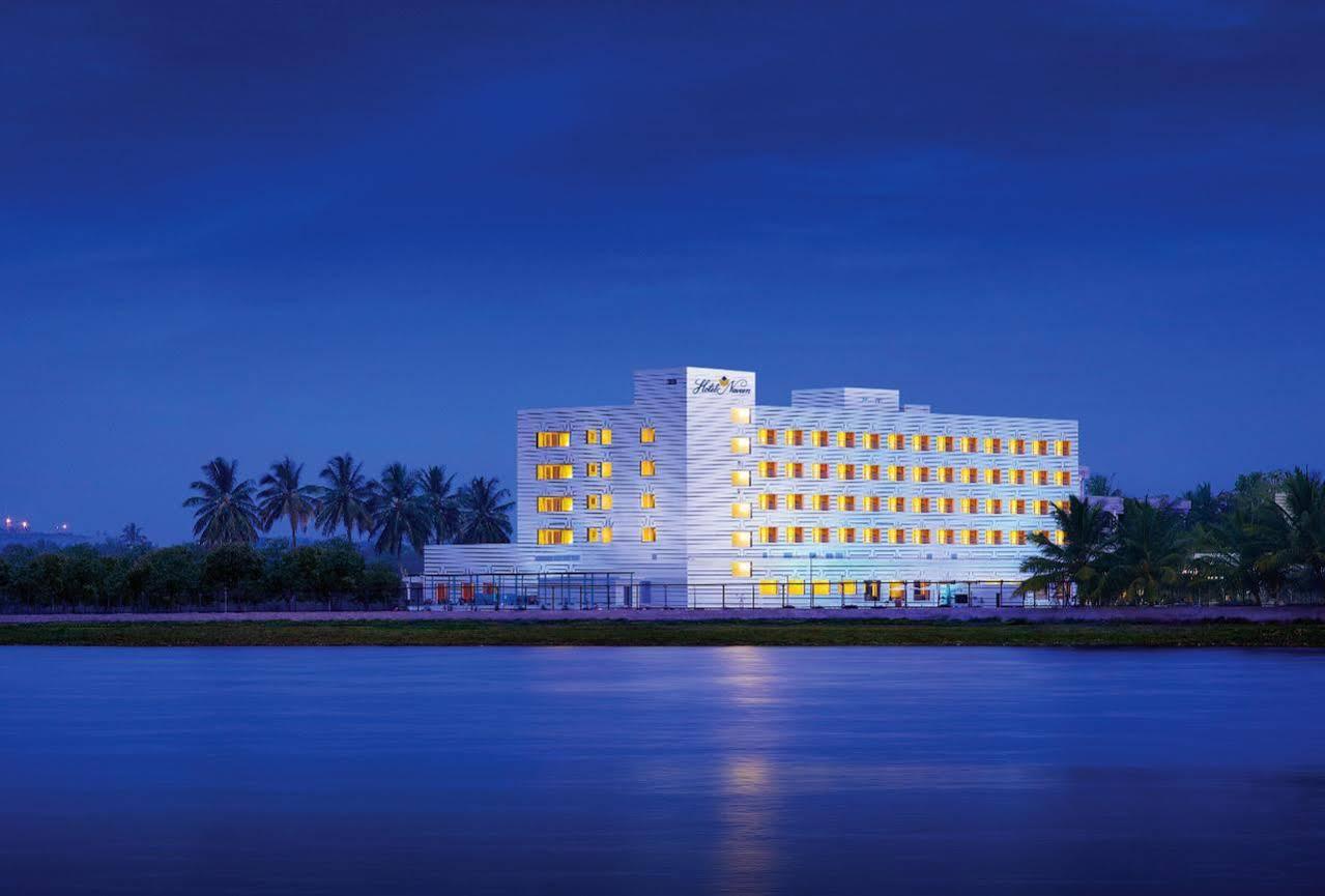 Hotel Naveen Lakeside Hubli Extérieur photo