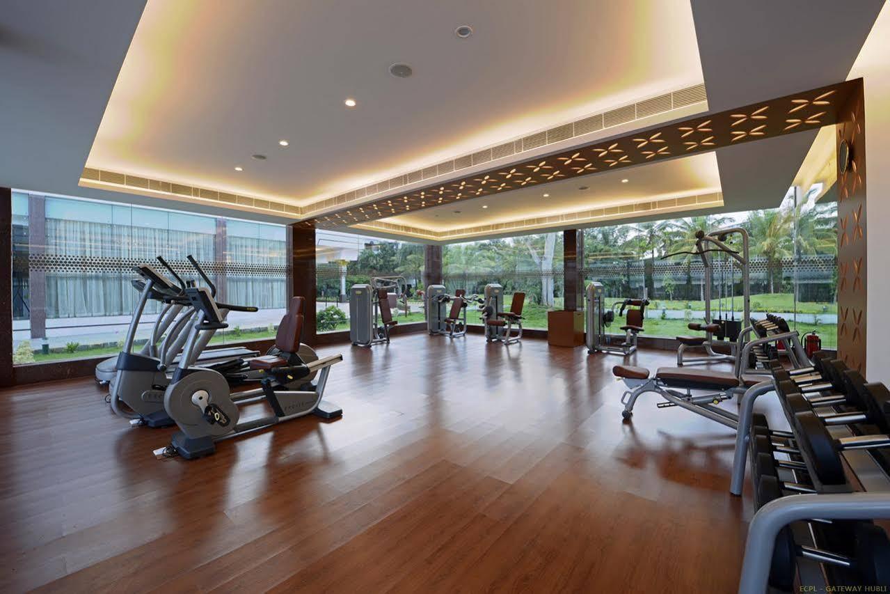 Hotel Naveen Lakeside Hubli Extérieur photo