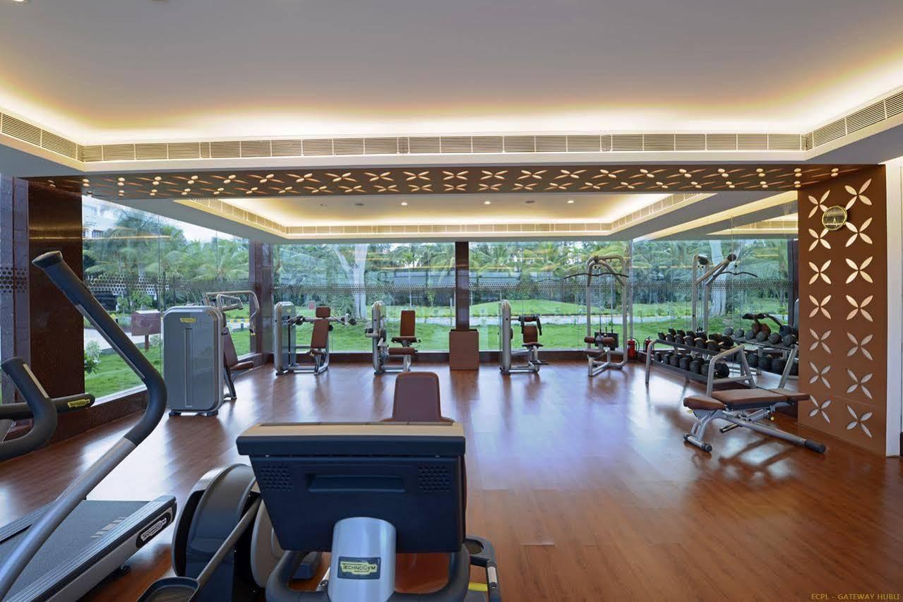 Hotel Naveen Lakeside Hubli Extérieur photo